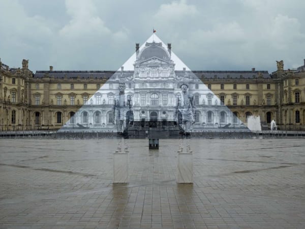 Jr X Liu Bolin JR x Liu Bolin @museedulouvre © Pyramide, Photograph 146 x 200 cm