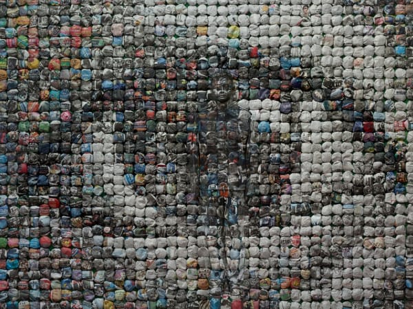 Liu Bolin, Your World (small), 2014