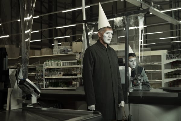 Erwin Olaf, April Fool 10.05 AM, 2020