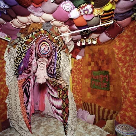 Allyson Mitchell, Hungry Purse: The Vagina Dentata in Late Capitalism, 2006