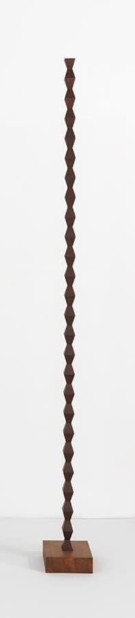 Richard Pettibone Constantin Brancusi "Endless Column. 1918-1937.", 1992 cherry and maple 81 1/2 x 7 1/2 x 7 1/2 in 207 x 19.1 x 19.1 cm
