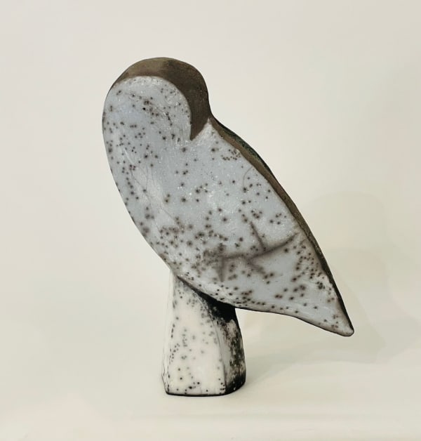 Elizabeth Raeburn Preening Raku 17.5 x 15 x 5cm