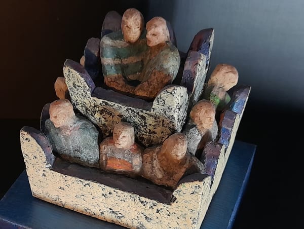 Derry Messum, Island