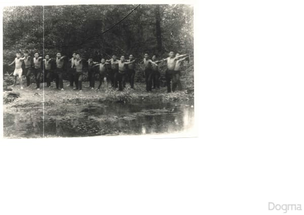 Võ An Khánh, Công nhân xí nghiệp in tỉnh Cà Mau rèn luyện thân thể buổi sáng tại cơ quan, 1961