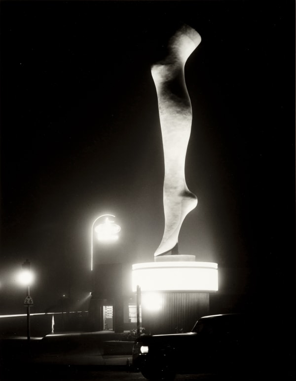 Max Yavno - The Leg, Los Angeles, 1949