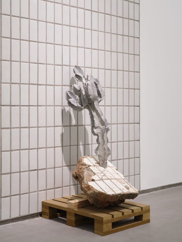 ZHANG Ruyi Matte Substance-7 暗色之物-7 Concrete, gravel, wood pallet, wood bar 混凝土,碎石,木托板,木条 72 x 40 x 30 cm 40 x 30 x 72 cm(with wood pallet)72 x 40 x 30 cm 40 x 30 x 72 cm(含木托板 )