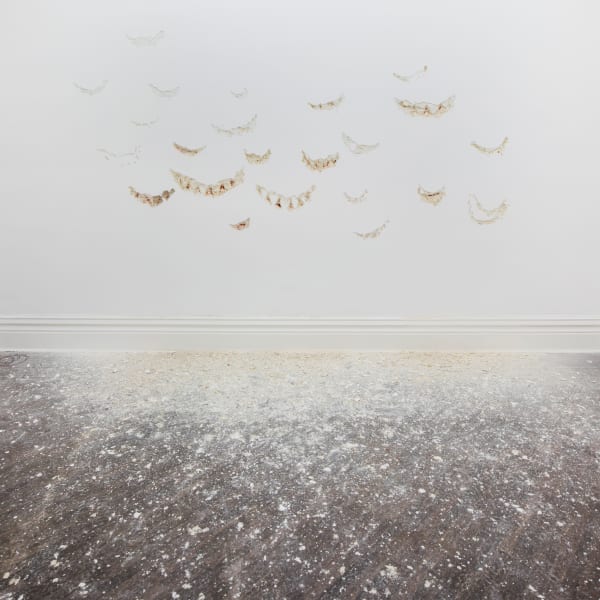 SU Chang Mocking Wall 嘲讽墙, 2015 Sculpture 雕塑 Dimensions variable 尺寸可变