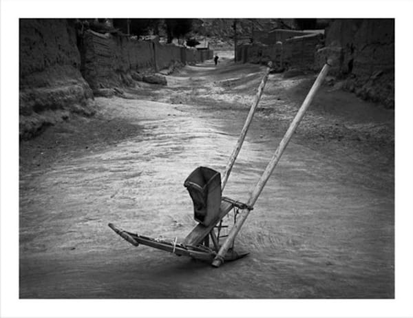 WANG Zheng Drill barrow Haochuan, Ningxia Province 耧 宁夏蒿川, 2008 Fine Art Paper, Inkjet 艺术微喷 38 x 51 cm