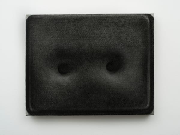 ZHANG Yunyao A Pair of Sag 一对凹陷 (之一), 2014 Charcoal on felt 碳笔毛毡 30 x 38 cm