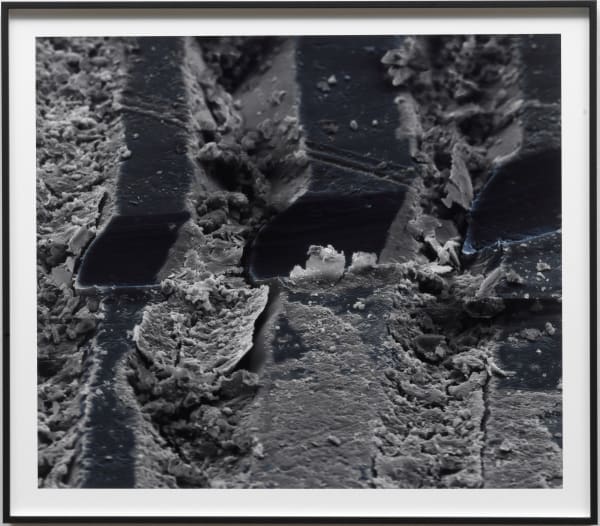 Raúl Ortega Ayala, Field note 22-03-21 – WD 13.3mm (x 500 view of recovered vinyl via Electron Microscope), 2023