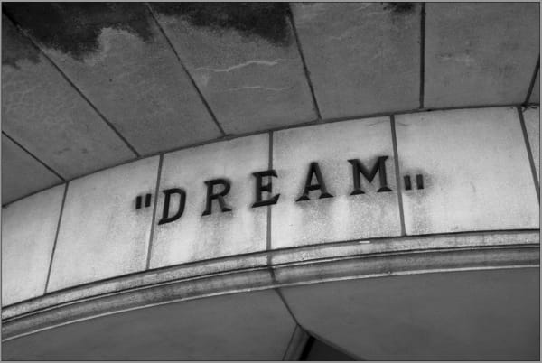 Yossi Breger, Dream on residential building, Brussels, 2011