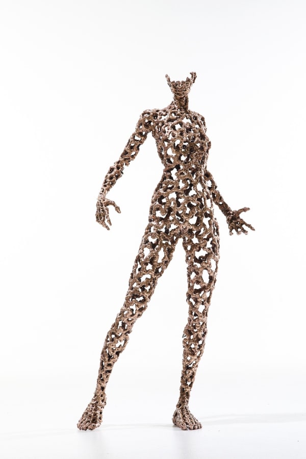 Seong-Gu Lee Chiasme 31 Bronze 63 x 31 x 18 cm 24 3/4 x 12 1/4 x 7 1/8 in