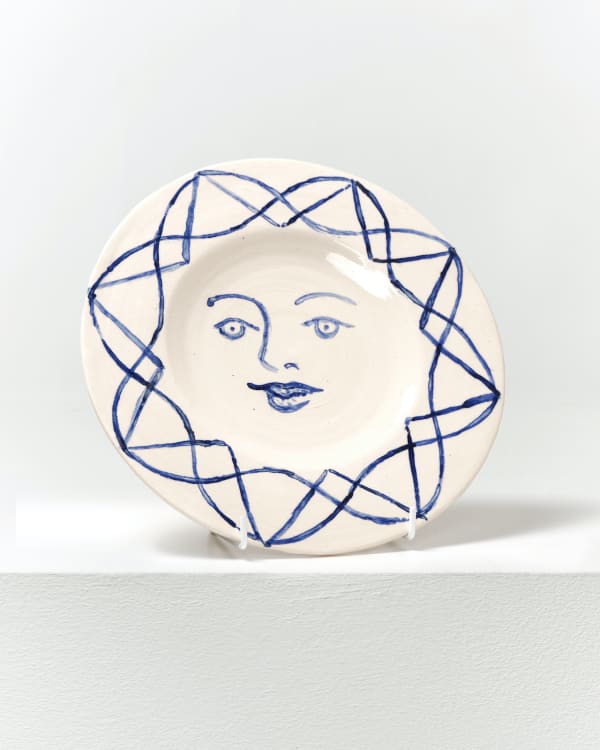 Prue Piper, Face plate