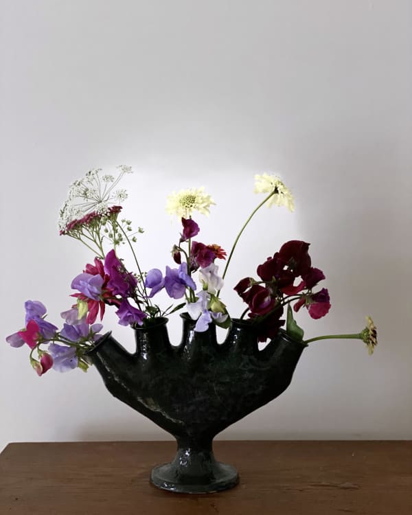 Ali Hewson, Hand vase