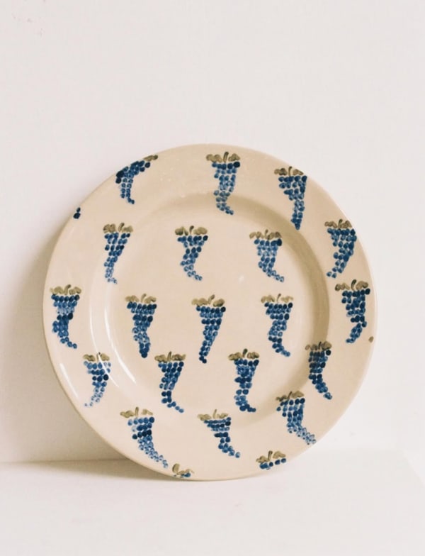 Ali Hewson, Medium Round Grape Plate