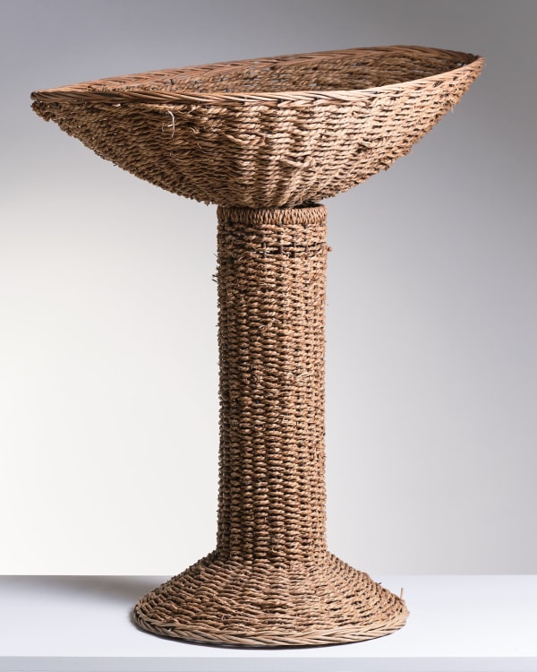 French, Bowl on stand