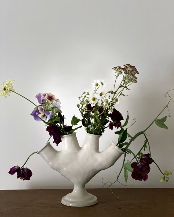 Ali Hewson, Hand vase