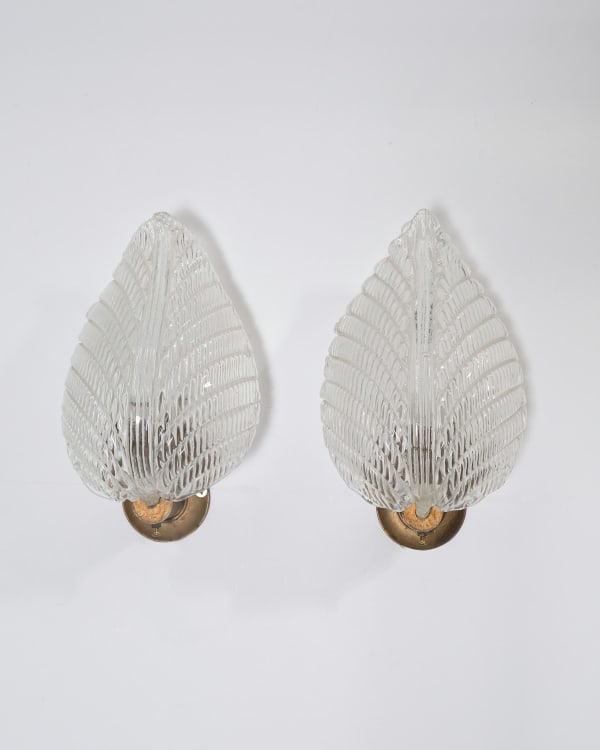 Archimede Seguso Pair of ribbed leaf wall lights c.1950s Murano glass and brass H26 x W15 x D11 cm