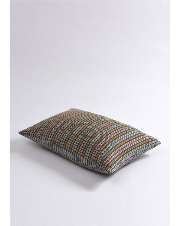 Vanderhurd, Line work cushion