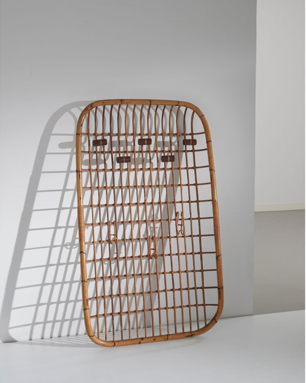 Olaf Von Bohr, Coat rack