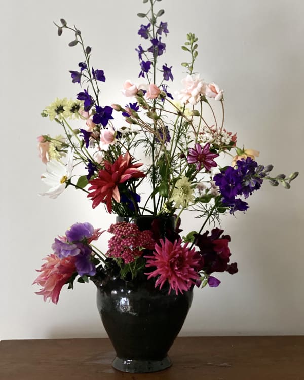 Ali Hewson, Tall necked tulipiere