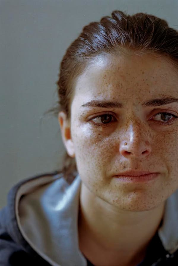 Robert Lyons, Miriam Crying II, Berlin, 2003