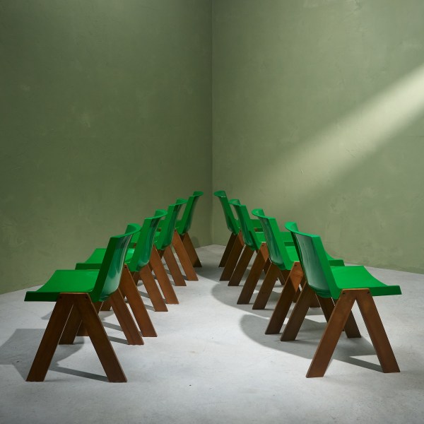 Paolo Orlandi & Roberto Lucci, Set of 8 Green 'Plurima' Chairs with Rare Wooden Frame, 1980's