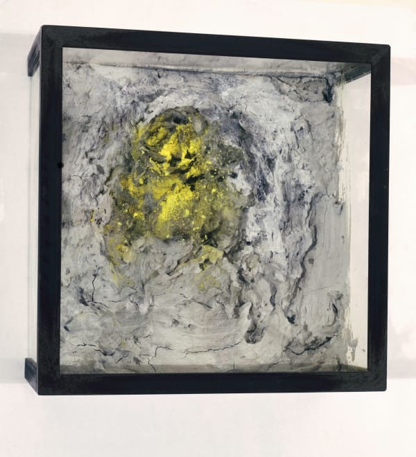 司徒強 SZETO Keung 舍利 3 Sacred Relics 3, 2009 壓克力顏料、染料、複合媒材、水泥、鋼 Acrylic, pigment, mixed media, concrete and steel 12 1/4 x 12 1/4 x 6 1/8 in 31.1 x 31.1 x 15.5 cm