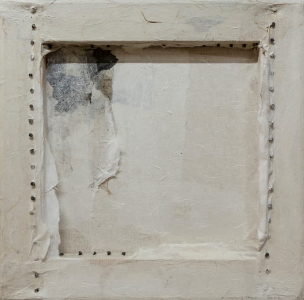 林延 LIN Yan 胡同 #1 Hutong #1, 2012 紙、墨、釘 /亞麻布 Paper, ink and nails on linen 16 1/8 x 16 1/8 x 1 3/8 in 41 x 41 x 3.5 cm