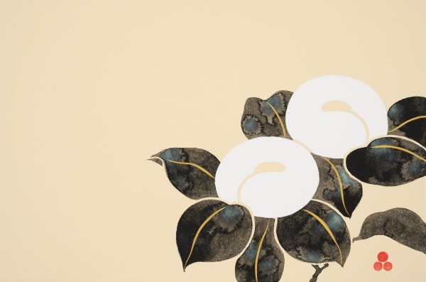 品川亮 RYO SHINAGAWA 白椿 White Camellia, 2023 墨、胡粉、牛膠、金泥/紙 Ink, shell lime powder, gold and glue on paper 9 7/8 x 14 3/4 in 25 x 37.5 cm