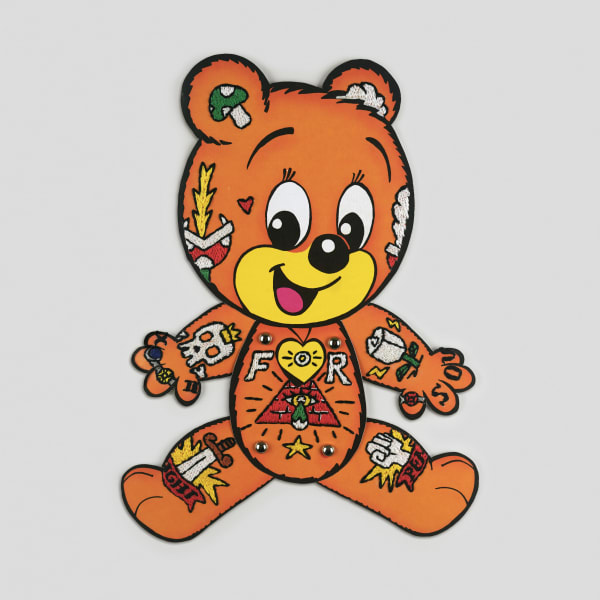 劉正堃 Abei LIU, 亂入系列- 捷克童書附贈紙玩具小熊 A Bear with Tattoos, 2025