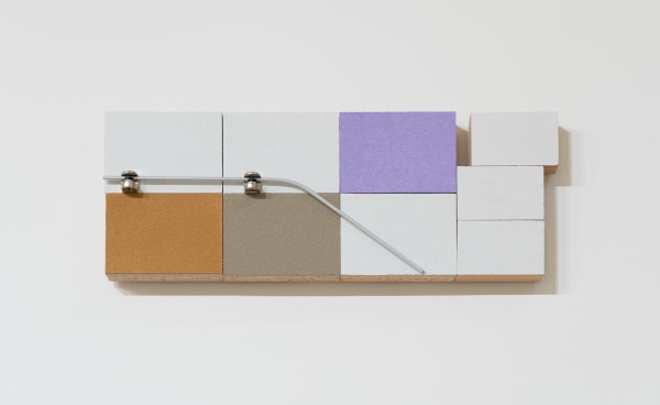 龔寶稜 Pao-Leng KUNG 滅點 Vanishing Point, 2024 模型板、金屬、螺絲 / 油氈板 Stone mat, metal and screws on linoleum block 15.2 x 39.6 x 4 cm