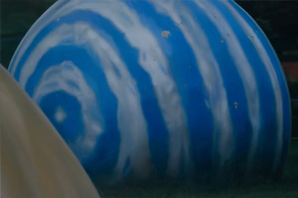 林彥瑋 LIN Yen Wei 星球 Planet, 2019 油彩／畫布 Oil on canvas 32 1/4 x 48 3/8 in 82 x 123 cm