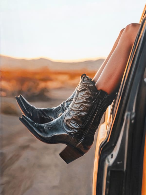 Yigal Ozeri, Bronze Mist, 2025