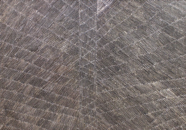 Lizzie Moss Pwerle Dancing Lines , 2021 acrylic on linen 70 x 100 cm 27 1/2 x 39 3/8 in