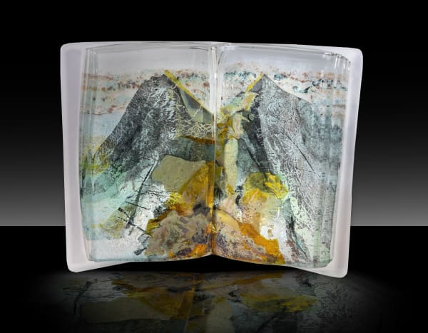 Kate Pasvol, Snowdonia Y Lliwedd Book