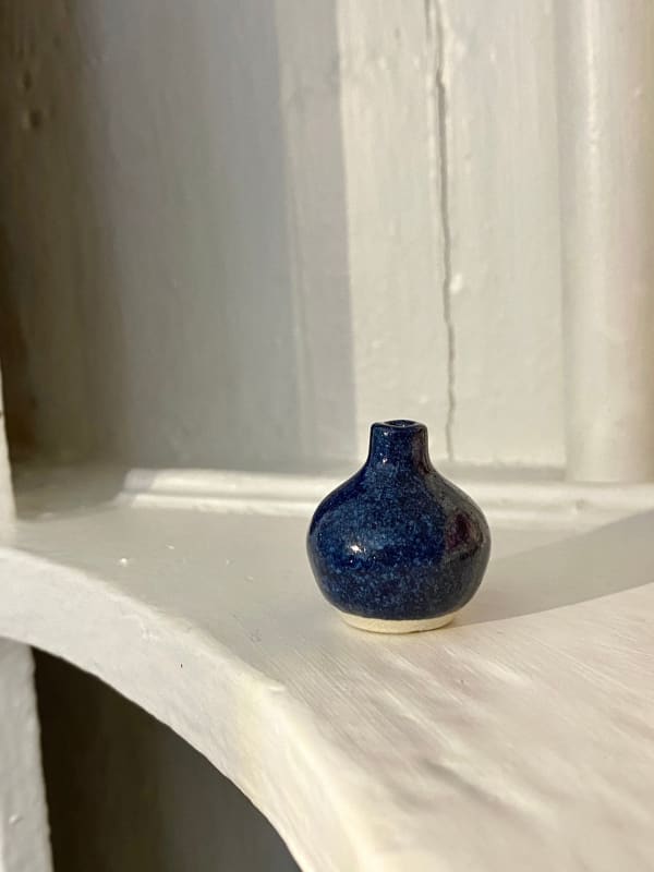 Tilly Slight, Lagoon blue VI, 2021