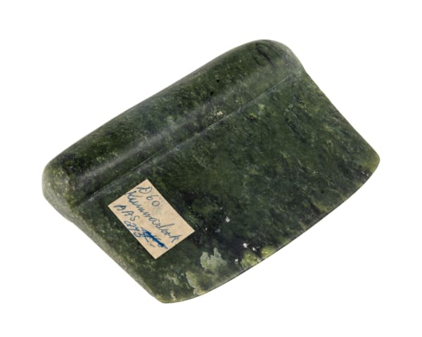 Lot 1 KOOMWARTOK ASHOONA (1930-1984) KINNGAIT (CAPE DORSET) Model Scraper, 1960 stone, 1 x 4 x 2.75 (2.5 x 10.2 x 7 cm) ESTIMATE: $80 — $120 PRICE REALIZED: $61.00