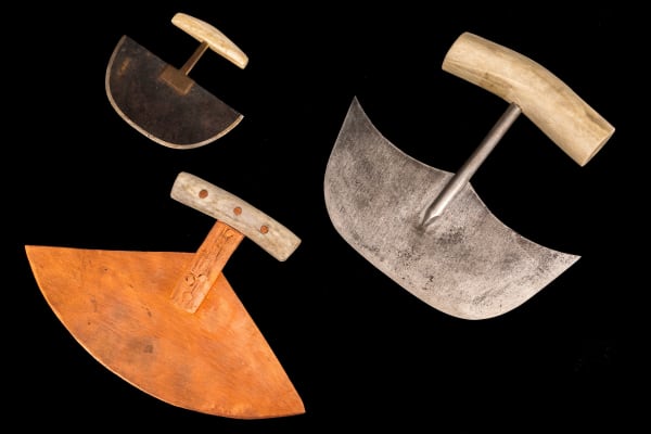 Lot 46 UNIDENTIFIED INUIT ARTISTS Three Ulus, c. 1980s each metal and antler, the largest: 5.75 x 5.75 x 1.5 in (14.6 x 14.6 x 3.8 cm) ESTIMATE: $250 — $350 PRICE REALIZED: $219.60