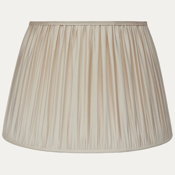 Vanilla Faille Silk Pembroke Lampshade