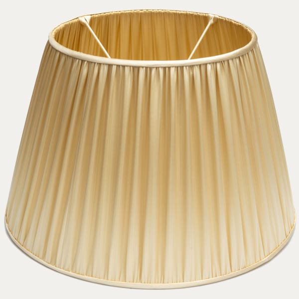 Tassinari & Chatel Classic Ivory Silk Lampshade
