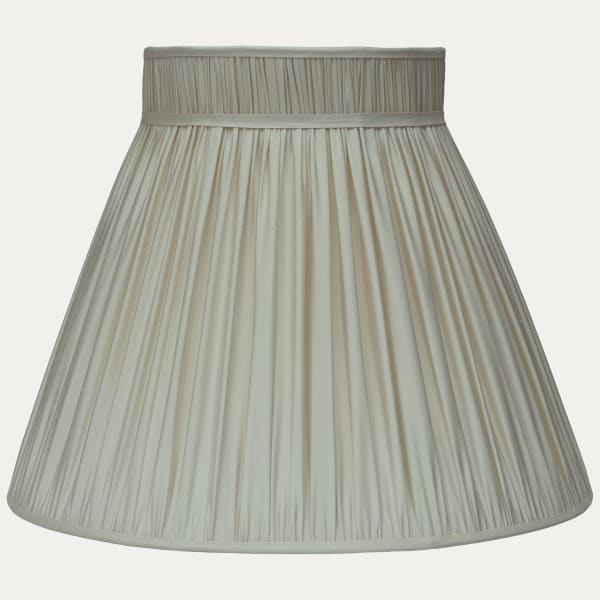 Eau de Nil Taffetas Silk Collar Top Lampshade