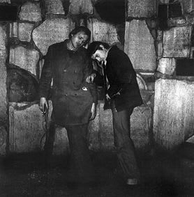 Craigie Horsfield, ul.Miodowa, Kazimierz, Kraków. December 1978, 2000