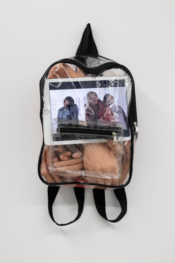 Nina Davies, Image Syncers (Performance), 2025