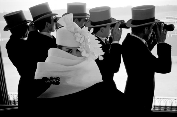 Frank Horvat, Givenchy Hat C, Paris, 1958.