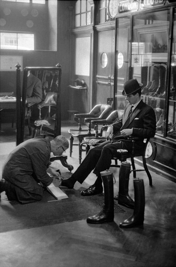 Frank Horvat, Customer at Lobb's shoe shop, London, 1959.