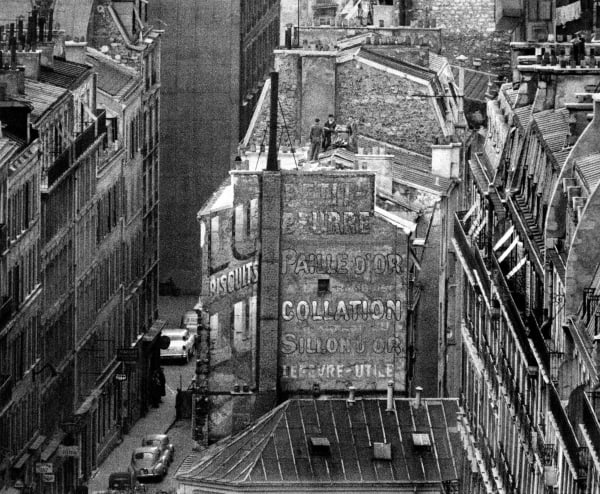 Frank Horvat, Place de l'Étoile neighborhood, Paris, 1956.