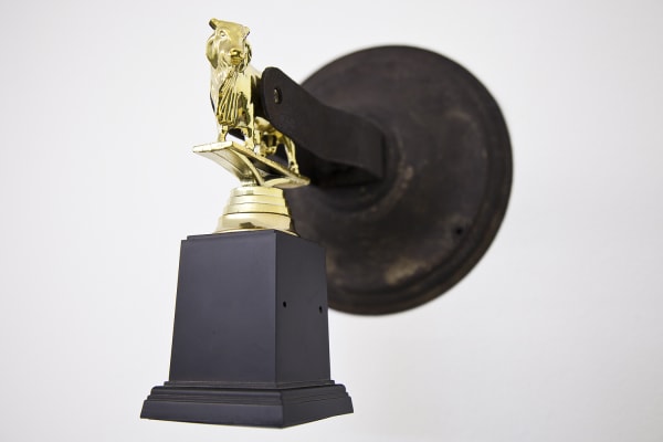 Deyson Gilbert, Estudo para monumento ao empréstimo (Study for monument to loan), 2016