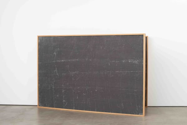 Gabriel Sierra, Como controlar a vista de uma sala em qualquer tipo de dia [How to control the view of a room any kind of days], 2014 - 2025