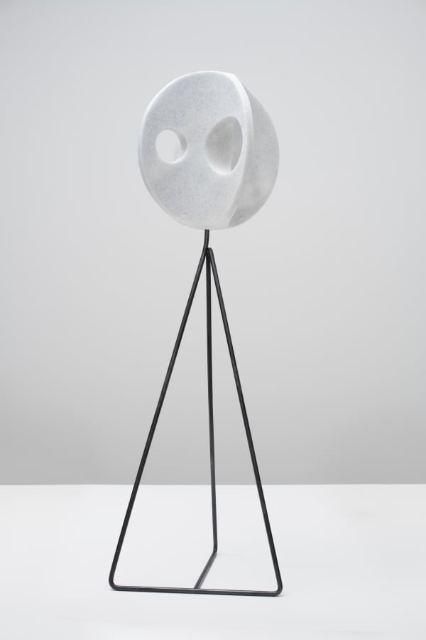 Pedro Reyes Ave, 2020 mármore branco [white marble] 42 x 42 x 42 cm 16 1/2 x 16 1/2 x 16 1/2 in Edition of 3 plus 2 artist's proofs